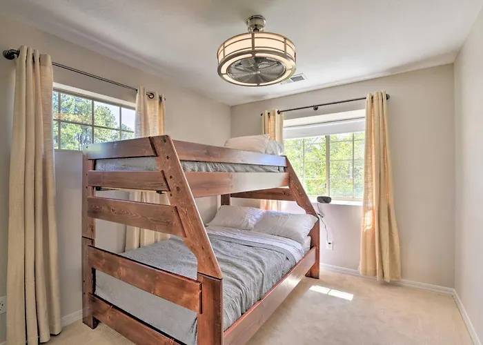 Modern Flagstaff Home With Bbq Walk Downtown!